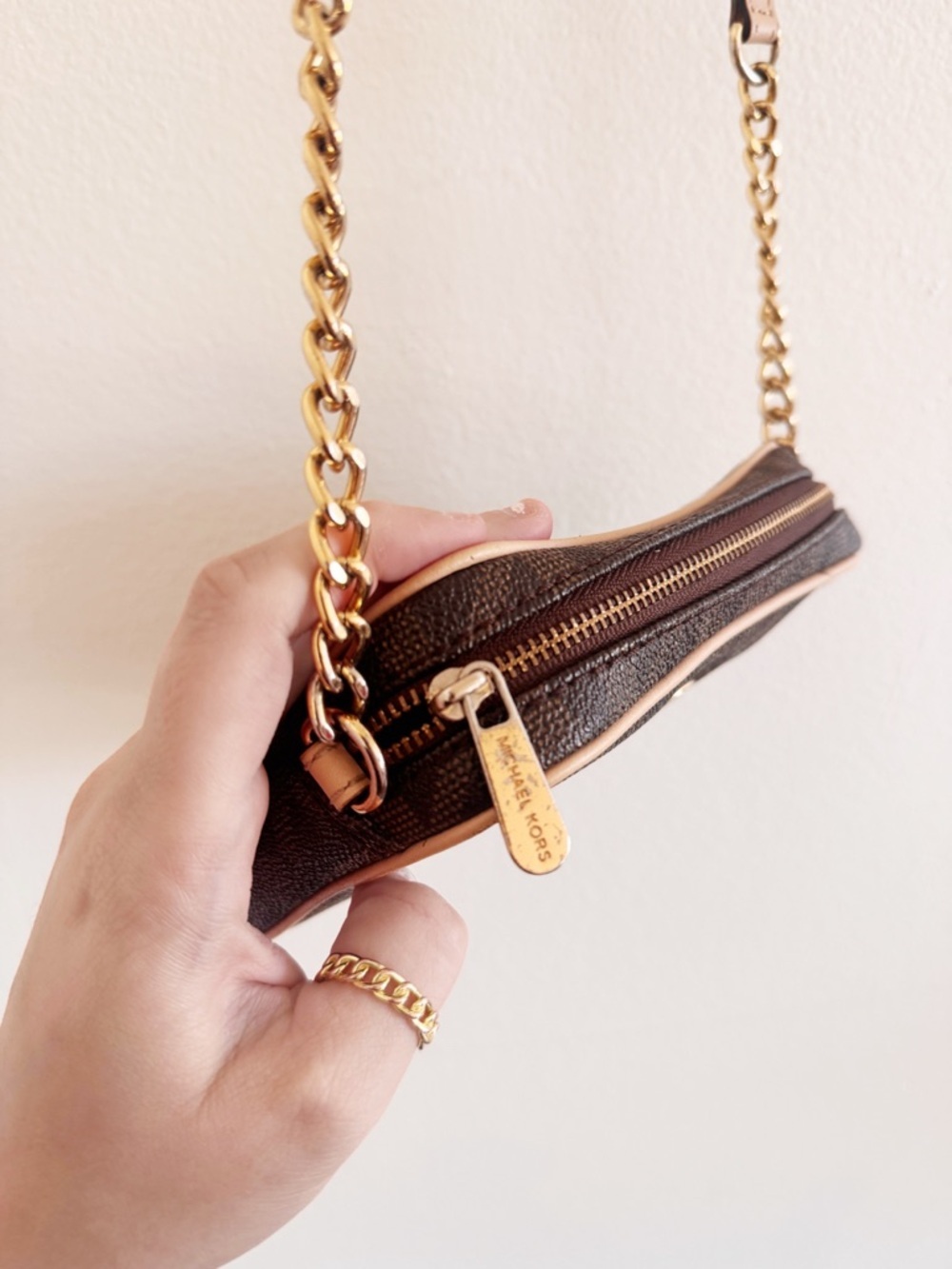 Michael Kors Brown Monogram Crossbody with Beige Trim - Picture 5 of 6